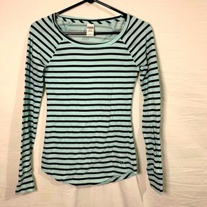 VS PINK long sleeve XS